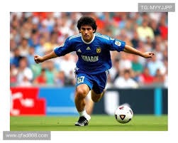 永远不要以为自己已经稳了， 库里以为绝杀了，没想到被詹姆斯反绝杀！